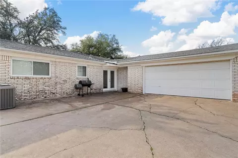 6319 May Dr, Waco, TX 76710 photo 26