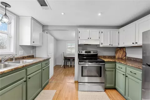 Kitchen - 3613 N 21st St, Waco, TX 76708 photo 1 of 2