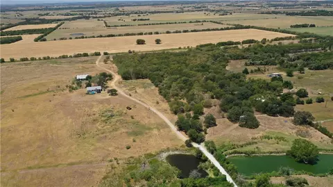 320 W Rocket Rd, Lorena, TX 76655 photo 2