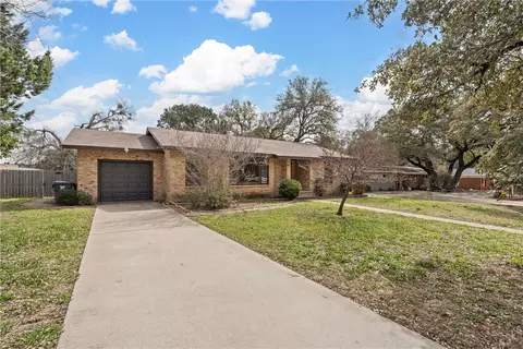 2100 Gregory Ln, Waco, TX 76708 photo 2