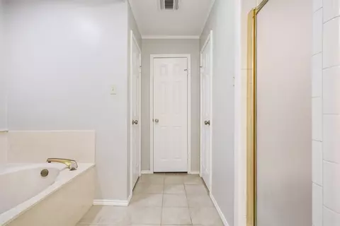 Entry Way - 19 Oleander St, Waco, TX 76708 photo 1 of 2
