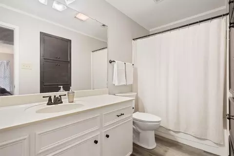 Bath - 19 Oleander St, Waco, TX 76708 photo 5 of 5