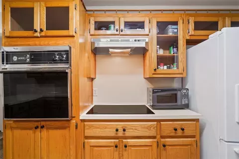 Kitchen - 19 Oleander St, Waco, TX 76708 photo 4 of 4