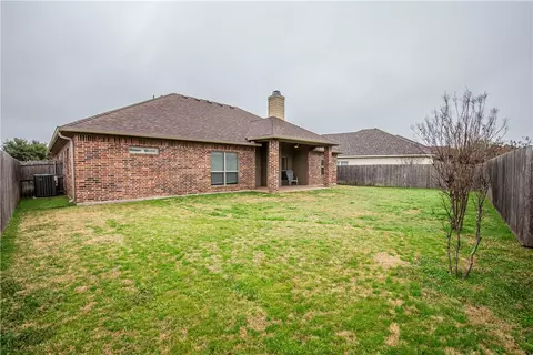 36 N Shore Cir, Waco, TX 76708 photo 22