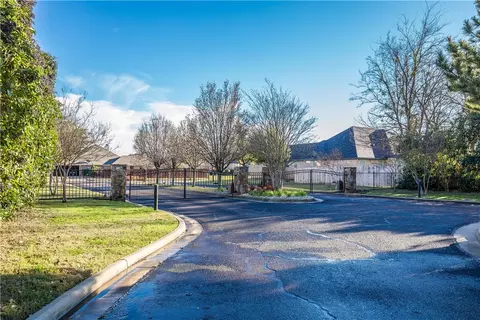 36 N Shore Cir, Waco, TX 76708 photo 26
