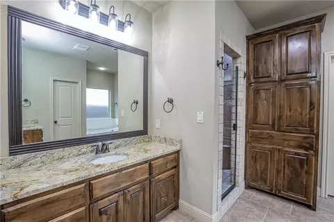 36 N Shore Cir, Waco, TX 76708 photo 10