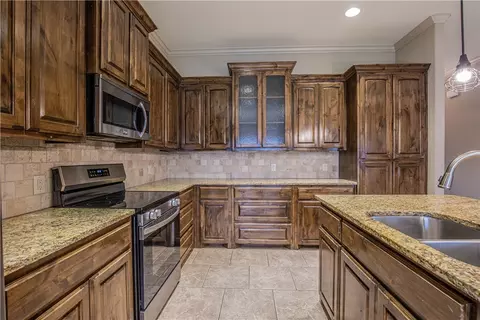 36 N Shore Cir, Waco, TX 76708 photo 7