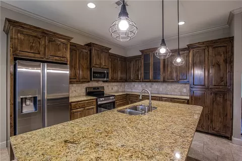 36 N Shore Cir, Waco, TX 76708 photo 6