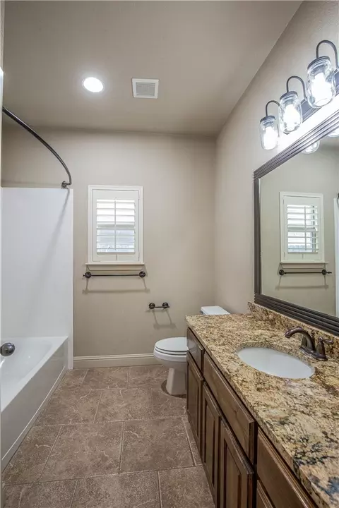 36 N Shore Cir, Waco, TX 76708 photo 16