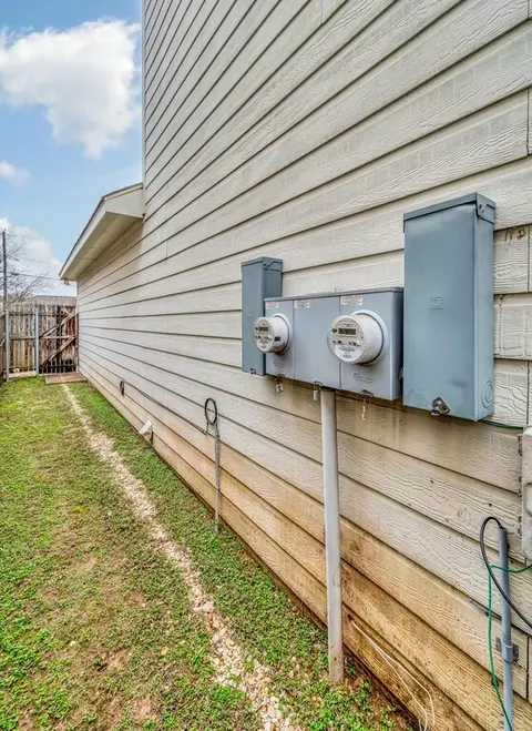 2012 S 8th St, Waco, TX 76706 photo 41