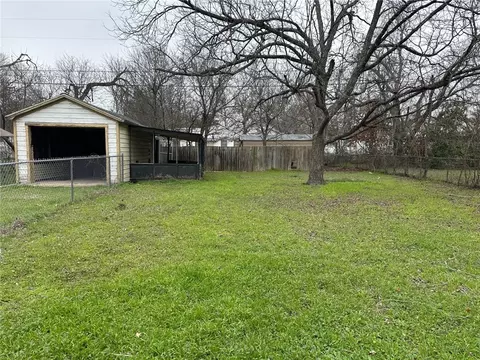 3917 N 24th St, Waco, TX 76708 photo 11