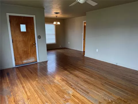 3917 N 24th St, Waco, TX 76708 photo 4