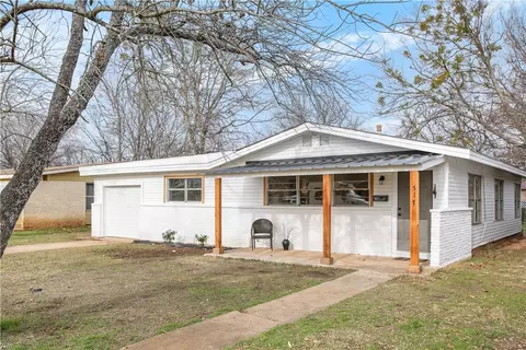 517 Willow Way, Mcgregor, TX 76657