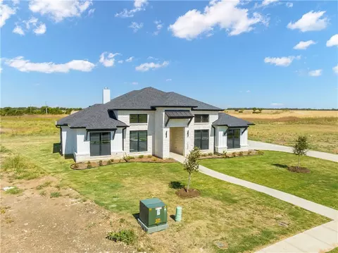 1009 Roses Run, Mcgregor, TX 76657 photo 3
