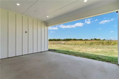 1009 Roses Run, Mcgregor, TX 76657 photo 13