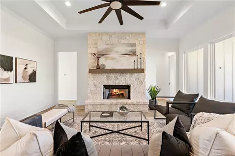 1009 Roses Run, Mcgregor, TX 76657 photo 19