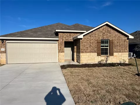 4008 Vulcan St, Lorena, TX 76655