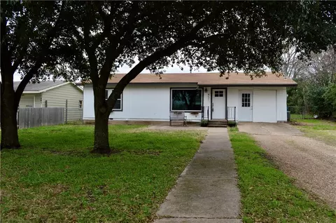 457 S 1st St, Hewitt, TX 76643