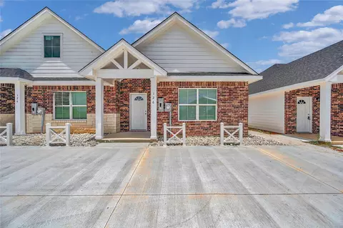 126 Morris Ct, Mcgregor, TX 76657