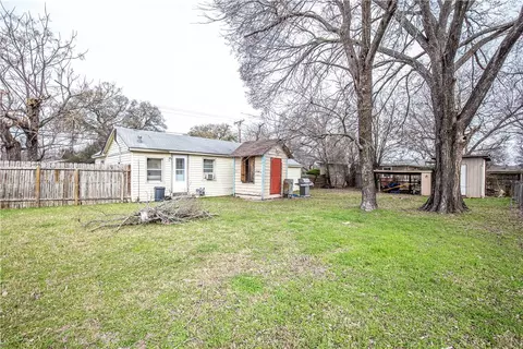 301 E Craven Ave, Waco, TX 76705 photo 10