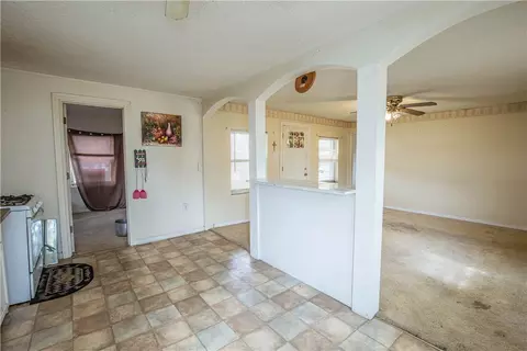 301 E Craven Ave, Waco, TX 76705 photo 5