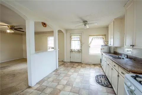 301 E Craven Ave, Waco, TX 76705 photo 4