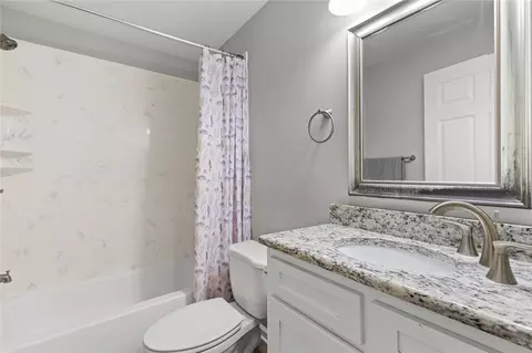 Bath - 3701 N 21st St, Waco, TX 76708 photo 1 of 2