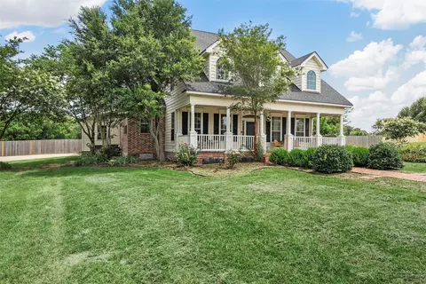 Exterior - 1240 Estes Rd, Lorena, TX 76655 photo 2 of 5