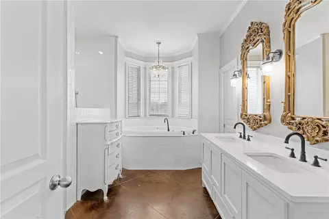 Bath - 1240 Estes Rd, Lorena, TX 76655 photo 1 of 6