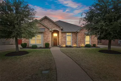 108 Longwood Cir, Hewitt, TX 76643
