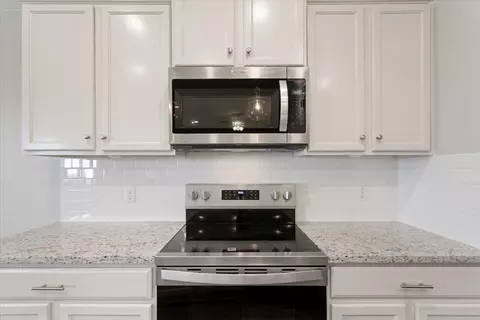 Kitchen - 6301 Elephant Butte Dr, Waco, TX 76708 photo 3 of 6
