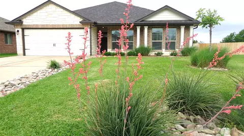 Exterior - 6301 Elephant Butte Dr, Waco, TX 76708 photo 5 of 15