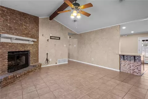 206 W Castro St, Lorena, TX 76655 photo 3