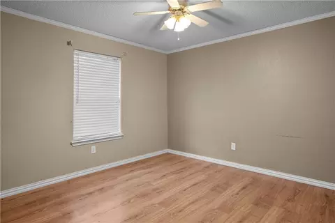 206 W Castro St, Lorena, TX 76655 photo 10