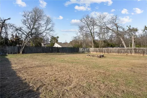 206 W Castro St, Lorena, TX 76655 photo 15