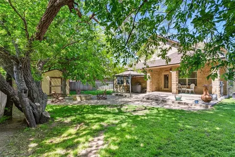Exterior - 5512 Wisdom Ct, Waco, TX 76708 photo 9 of 10
