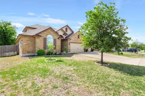 Exterior - 5512 Wisdom Ct, Waco, TX 76708 photo 4 of 10