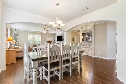 Dining - 5512 Wisdom Ct, Waco, TX 76708 photo 2 of 4