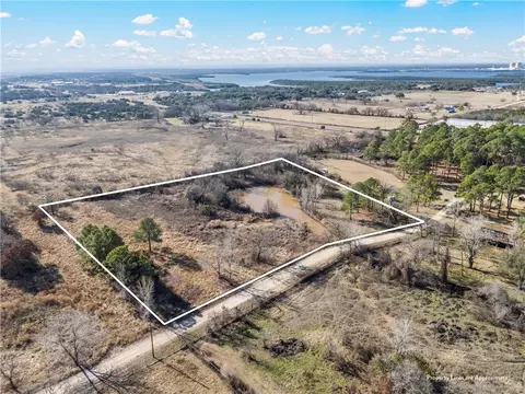 421 Cowboy Ct, Granbury, TX 76048