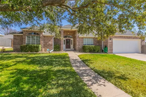317 Creek Ln, Temple, TX 76504