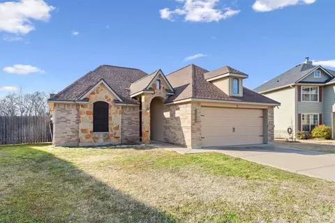 Exterior - 10504 Condor Loop, Waco, TX 76708 photo 2 of 6