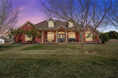 200 Deer Valley Dr, Lorena, TX 76655