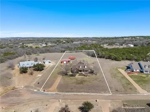 200 Deer Valley Dr, Lorena, TX 76655 photo 3