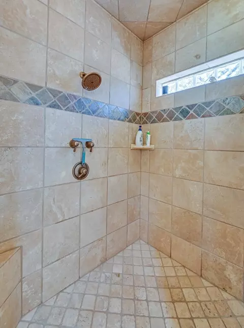 46 N Shore Cir, Waco, TX 76708 photo 23