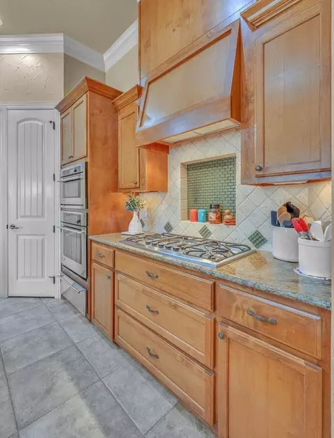 46 N Shore Cir, Waco, TX 76708 photo 14