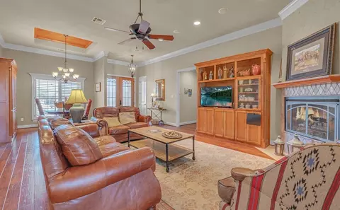 46 N Shore Cir, Waco, TX 76708 photo 9
