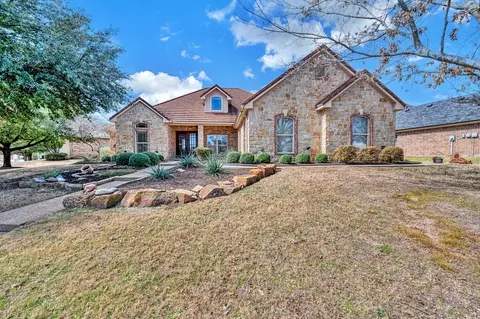 46 N Shore Cir, Waco, TX 76708 photo 2