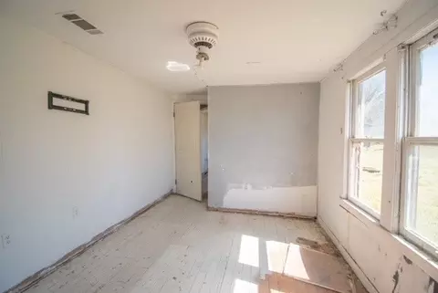 Bedroom - 1002 Eagle Dr, Eddy, TX 76524 photo 6 of 6
