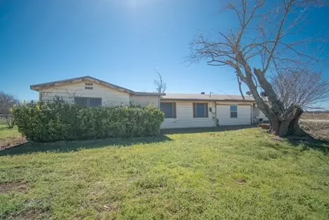 1002 Eagle Dr, Eddy, TX 76524