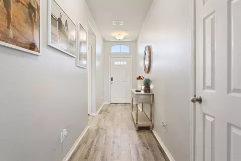 Entry Way - 2804 Samson Dr, Lorena, TX 76655 photo 2 of 4